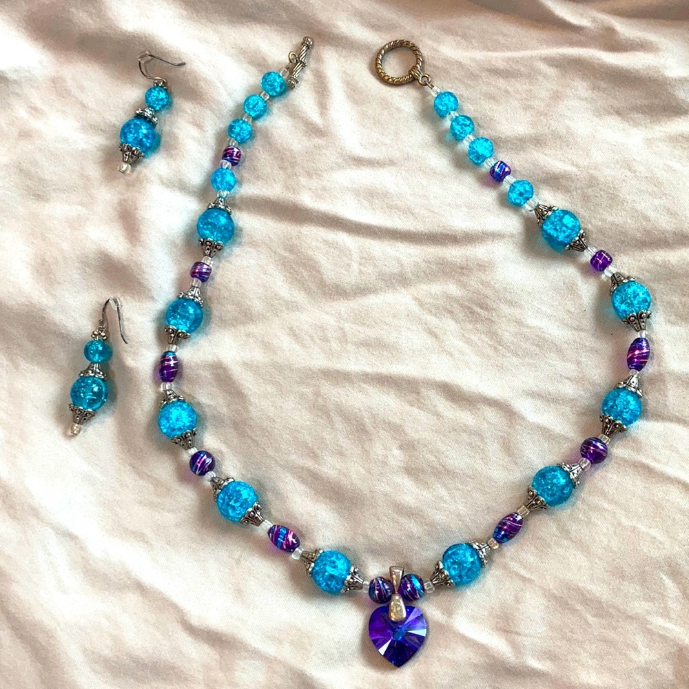 Blue and purple earring and necklace set